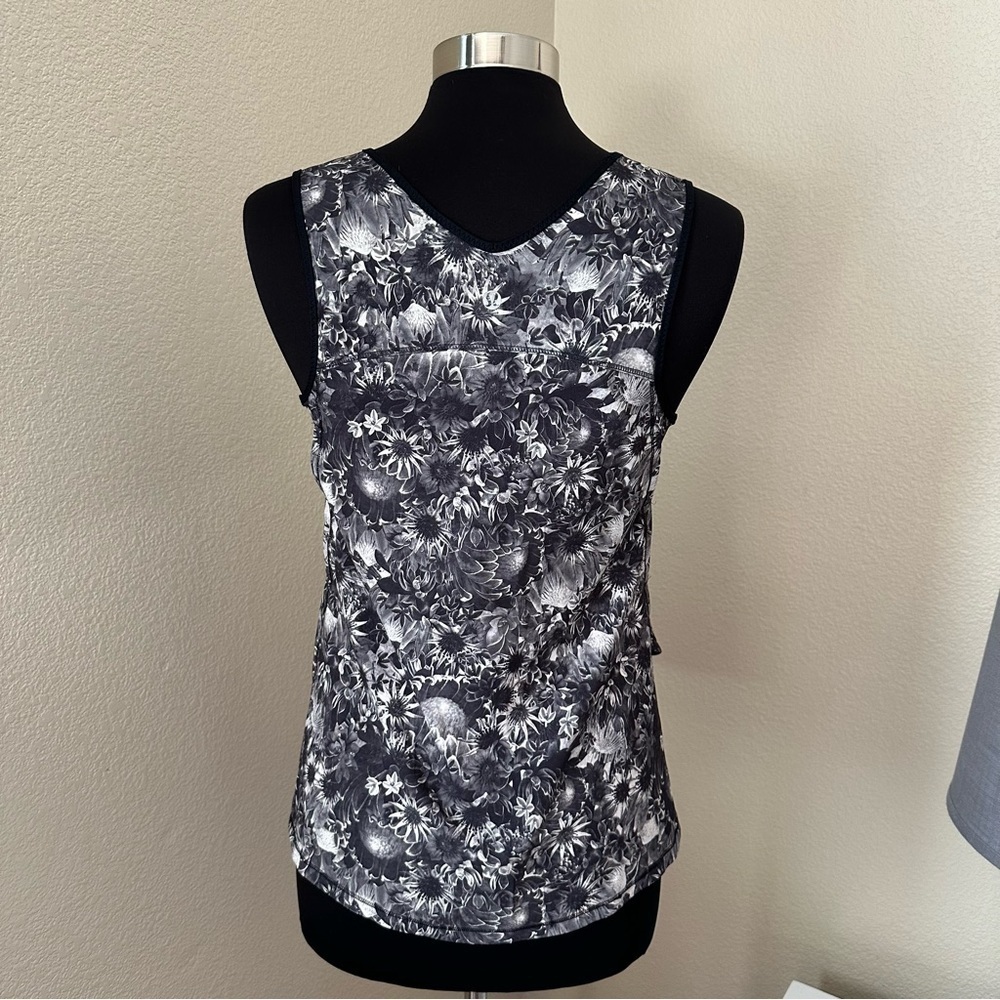 Lululemon Run Split Singlet Gray Black Floral Tan… - image 8